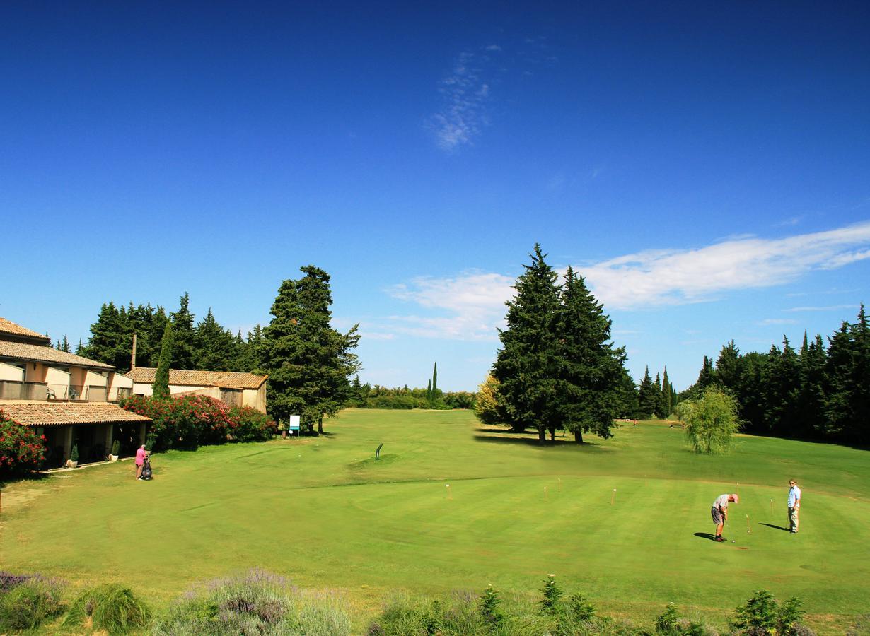 Golf Club D'Uzes Panzió Kültér fotó